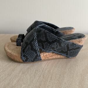 Donald Pliner Sandals